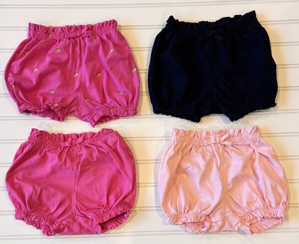 Gap Bubble Shorts