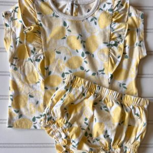 Gap Lemon Outift
