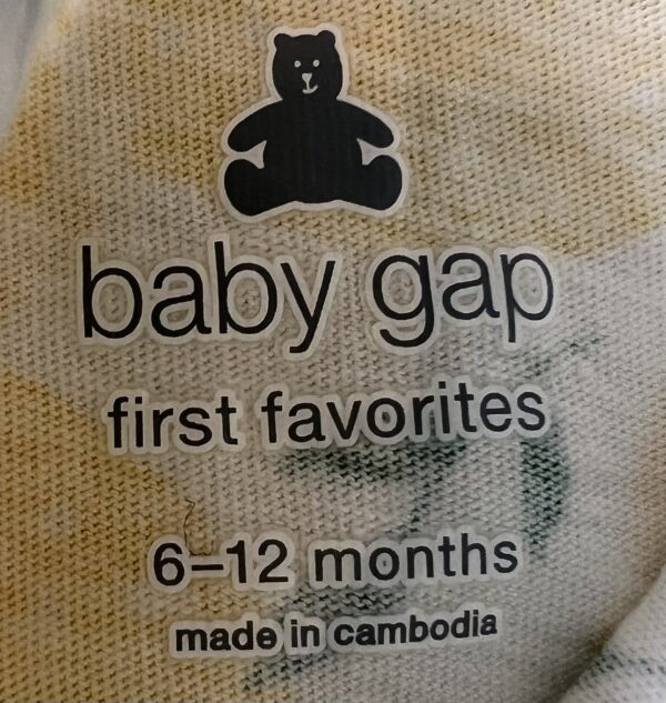 Gap Lemon Outift - Image 2