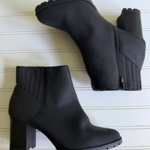 Kelly & Katie MAMA Boots