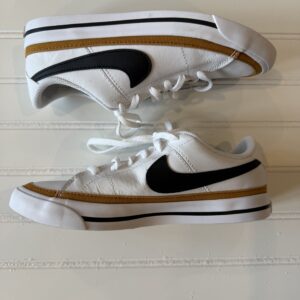 Nike Court Legacy Sneakers